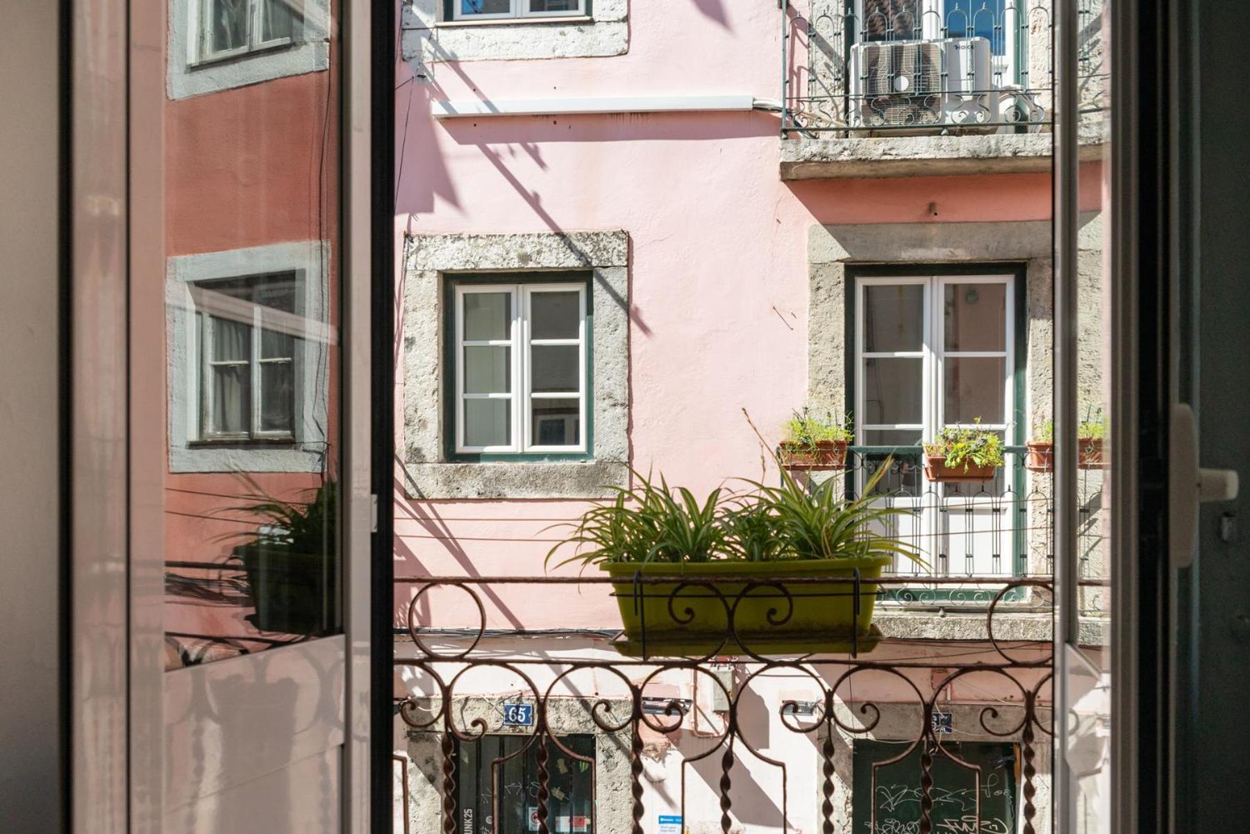 Apartment In Bairro Alto 1 - Lisbon Charm Екстер'єр фото